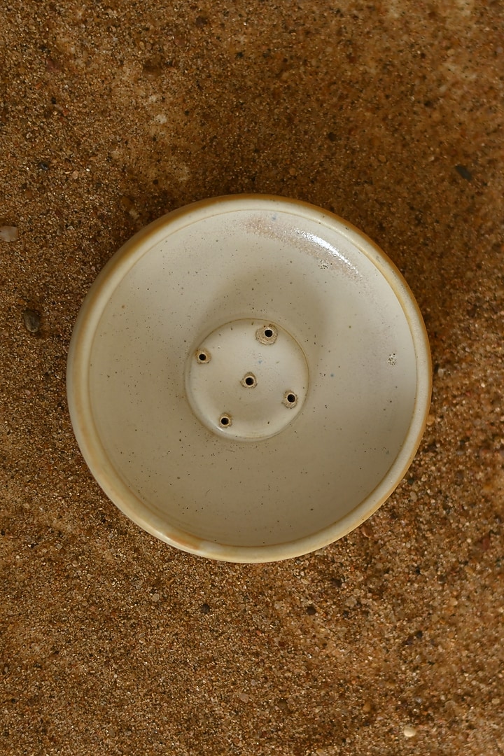 White Stoneware Incense Holder by VATA LIVING at Pernia's Pop Up Shop