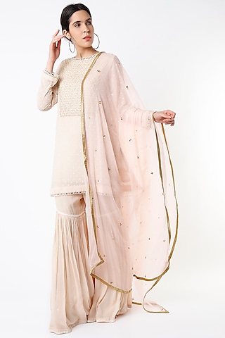 Blush Pink Tulle Dupatta by Varsha Wadhwa