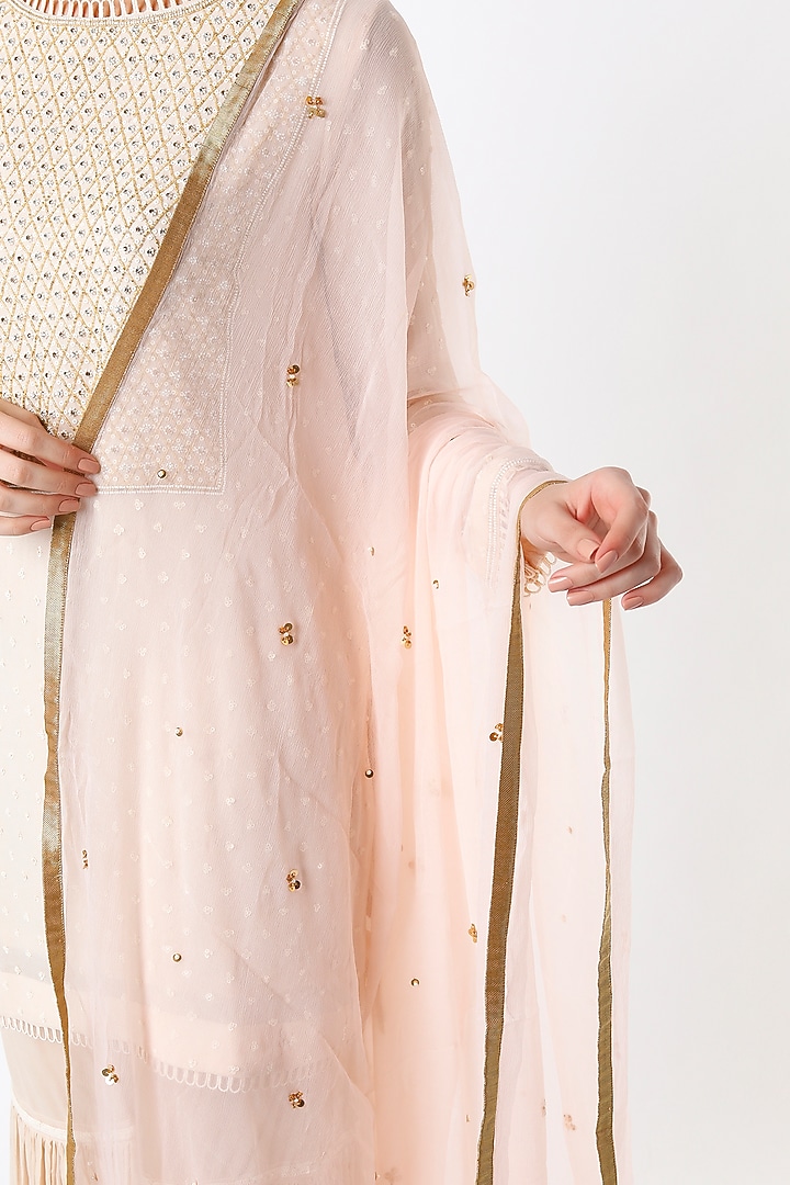 Blush Pink Tulle Dupatta by Varsha Wadhwa at Pernia's Pop Up Shop