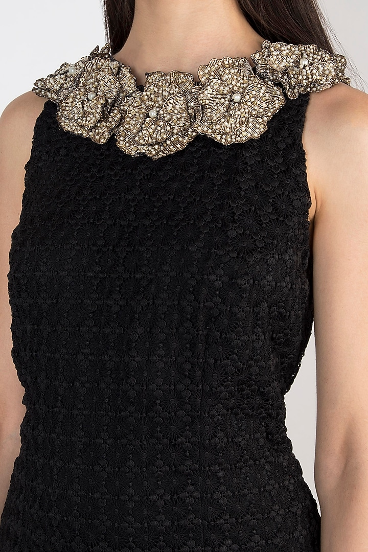 Black Embroidered Sleeveless Party Wear Gown by Varsha Wadhwa at Pernia's Pop Up Shop