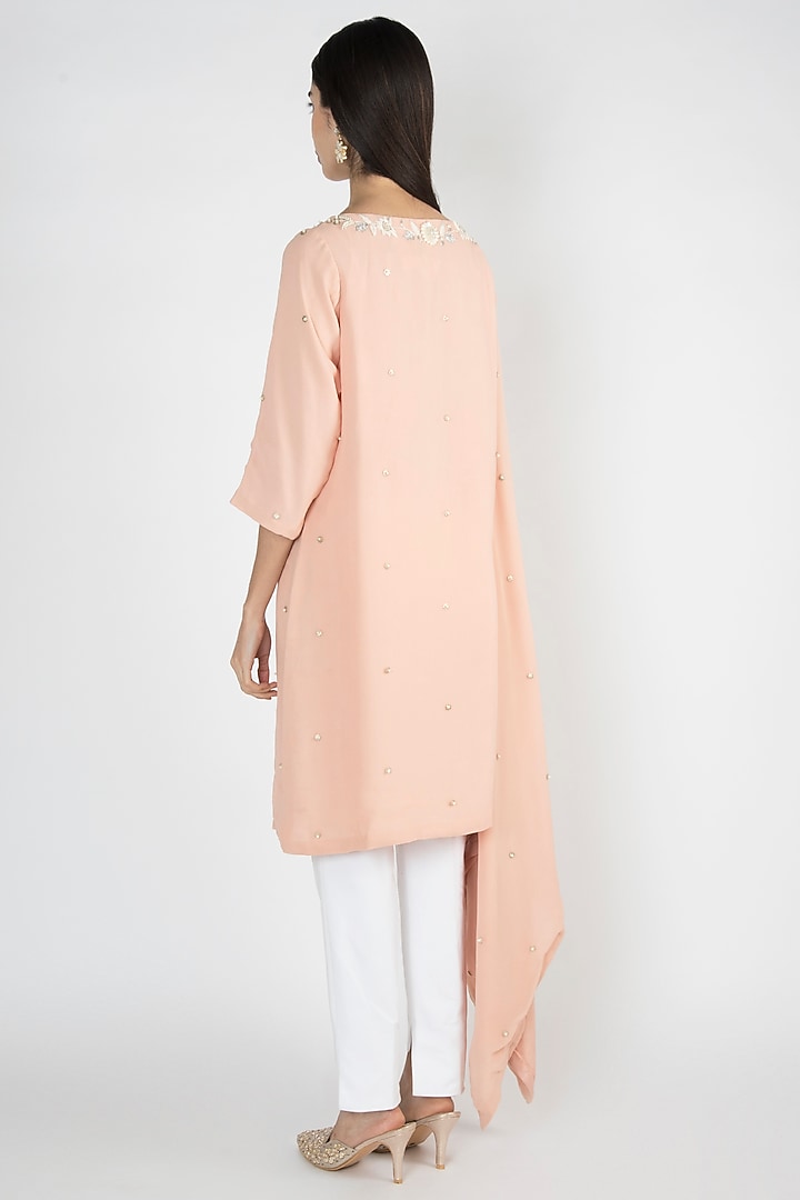 Peach Embroidered Kaftan Tunic by Varsha Wadhwa at Pernia's Pop Up Shop