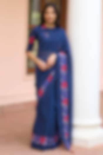 Sapphire Muslin Cotton Threadwork & Floral Printed Party Wear Saree Set by Vaayu at Pernia's Pop Up Shop