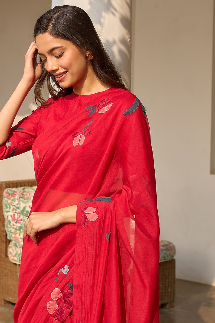 Cherry Red Muslin Cotton Embroidered Party Wear Saree Set by Vaayu at Pernia's Pop Up Shop