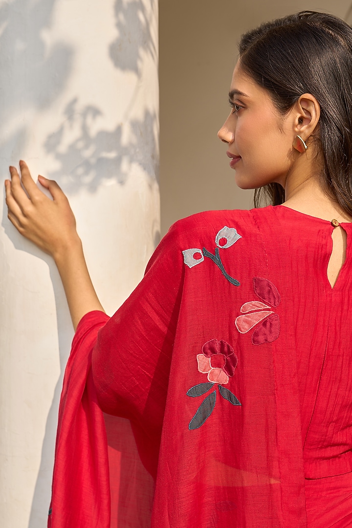 Cherry Red Muslin Cotton Embroidered Party Wear Saree Set by Vaayu at Pernia's Pop Up Shop