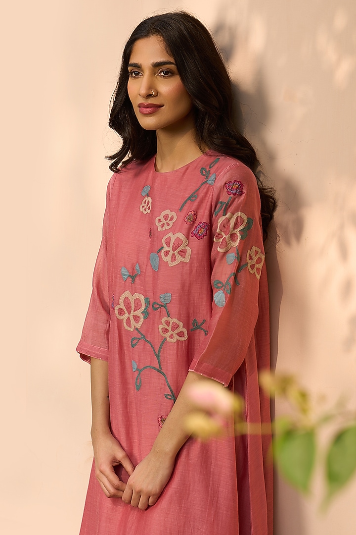 Hibiscus-Colored Muslin Cotton Applique Embroidered Co-Ord Set by Vaayu at Pernia's Pop Up Shop