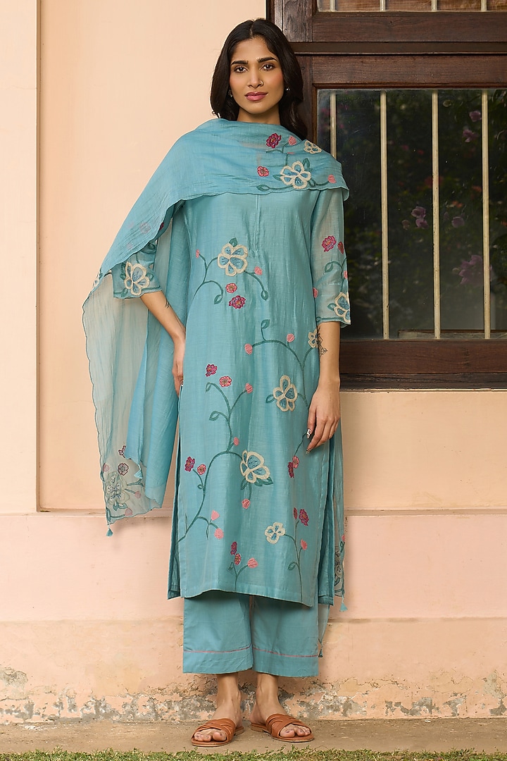 Powder Blue Muslin Cotton Applique Embroidered Kurta Set by Vaayu at Pernia's Pop Up Shop