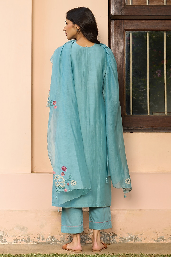 Powder Blue Muslin Cotton Applique Embroidered Kurta Set by Vaayu at Pernia's Pop Up Shop