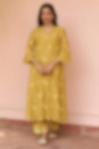 Rue Yellow Muslin Cotton Embroidered Co-Ord Set by Vaayu at Pernia's Pop Up Shop