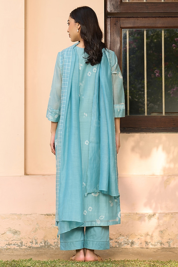 Powder Blue Muslin Cotton Applique Embroidered & Printed Kurta Set by Vaayu at Pernia's Pop Up Shop