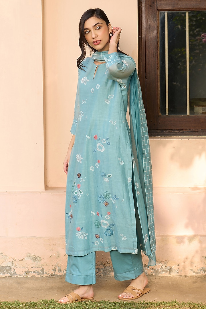 Powder Blue Muslin Cotton Applique Embroidered & Printed Kurta Set by Vaayu at Pernia's Pop Up Shop