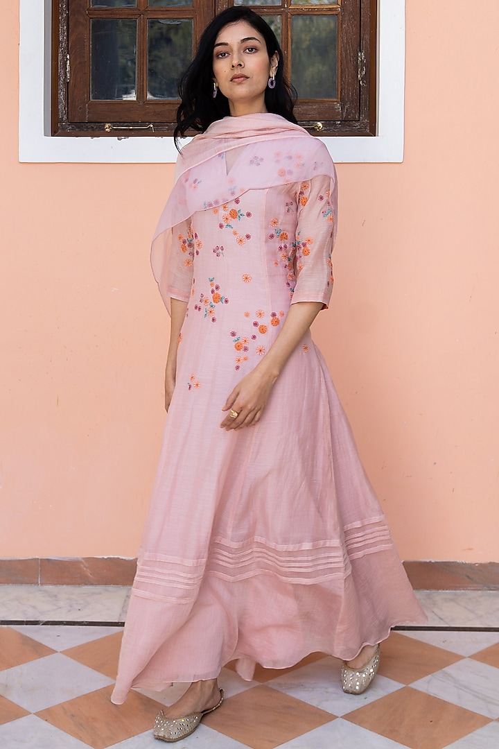 Rose Pink Embroidered Anarkali Set by Vaayu