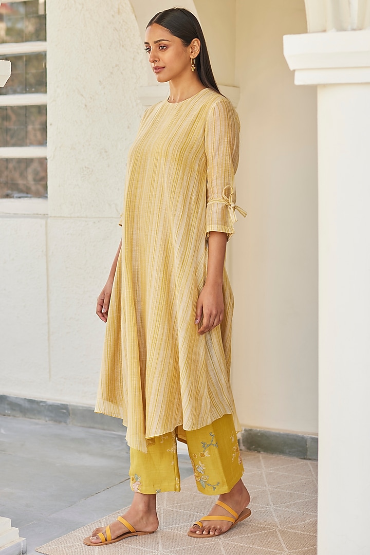 Rue Cotton Muslin Printed Kurta Set by Vaayu at Pernia's Pop Up Shop