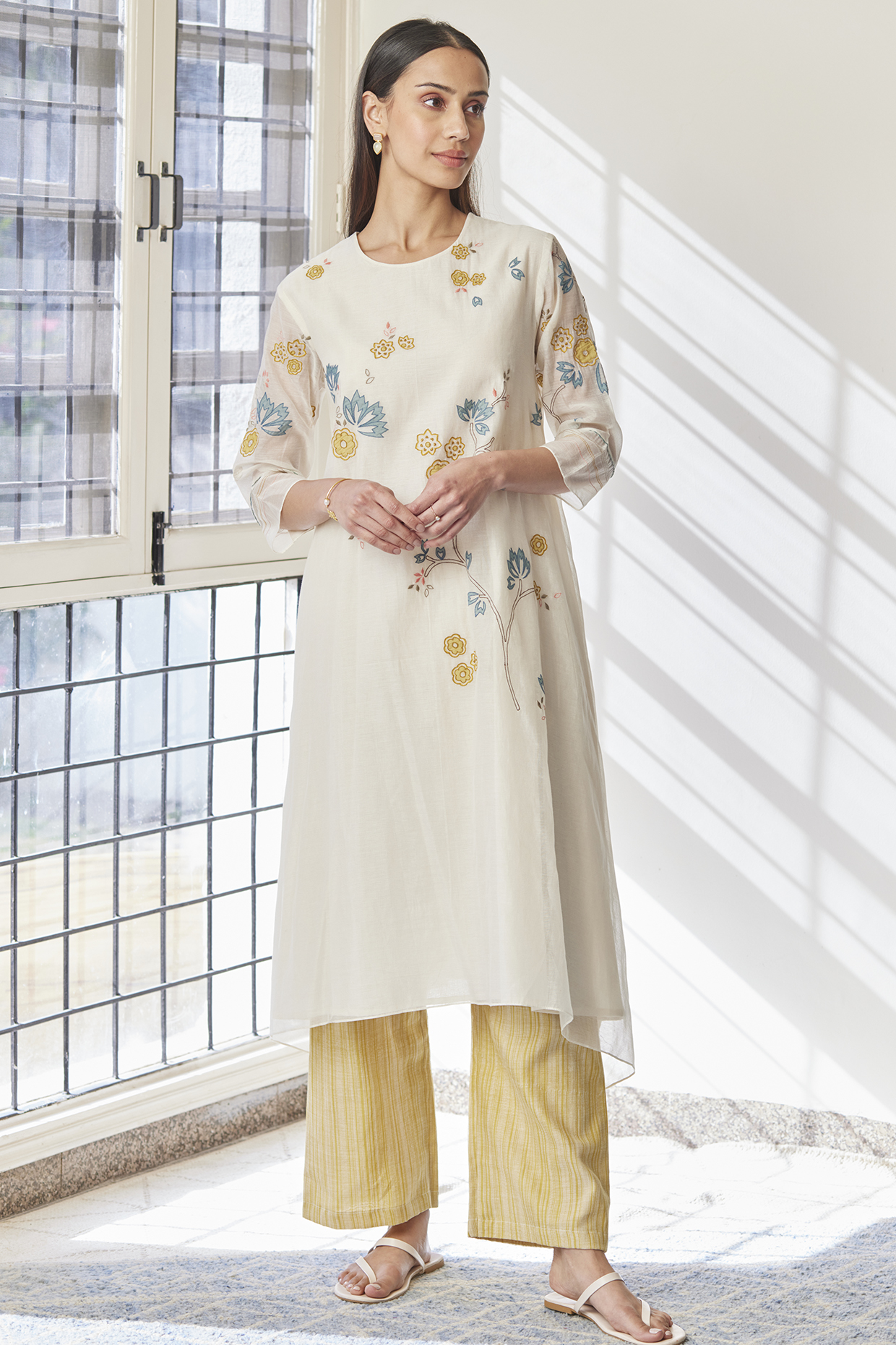 Pearl Cotton Muslin Embroidered Kurta Set by Vaayu at Pernia's Pop Up Shop