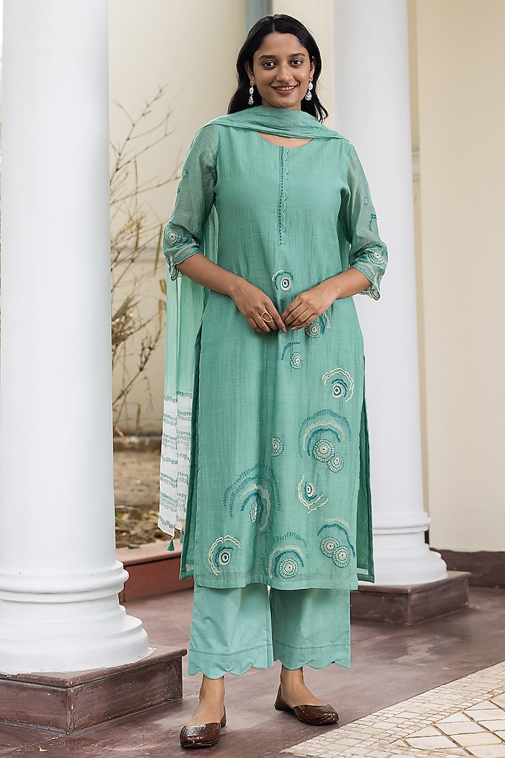 Mint Soft Muslin Cotton Thread Embroidered Kurta Set by Vaayu at Pernia's Pop Up Shop