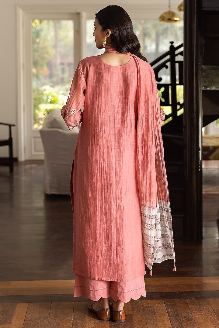 Coral Soft Muslin Cotton Thread Embroidered Kurta Set by Vaayu at Pernia's Pop Up Shop
