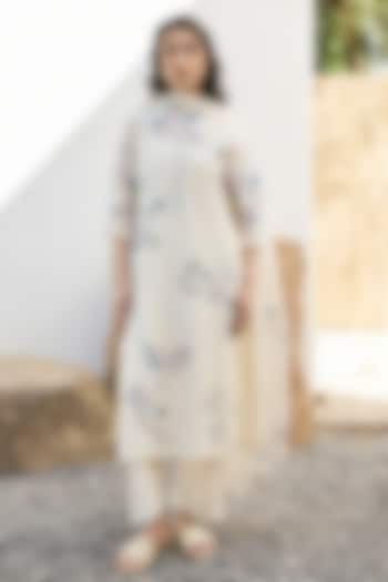 Pearl White Muslin Cotton Kurta Set by Vaayu at Pernia's Pop Up Shop