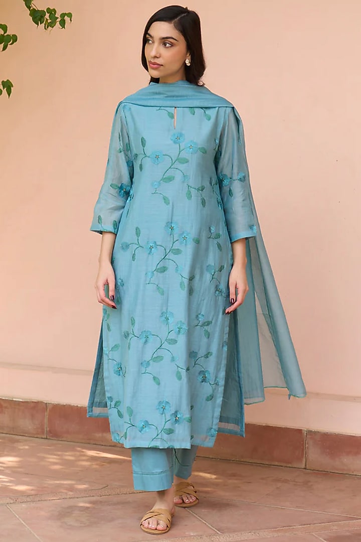 Powder Blue Muslin Cotton Floral Embroidered Kurta Set by Vaayu at Pernia's Pop Up Shop