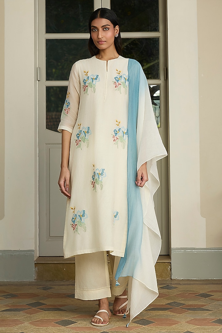 Ivory Muslin Cotton Floral Printed Kurta Set by Vaayu at Pernia's Pop Up Shop