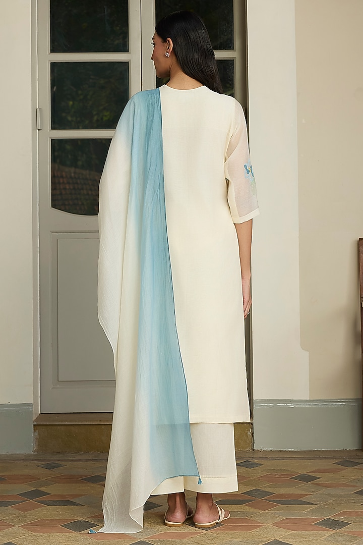 Ivory Muslin Cotton Floral Printed Kurta Set by Vaayu at Pernia's Pop Up Shop