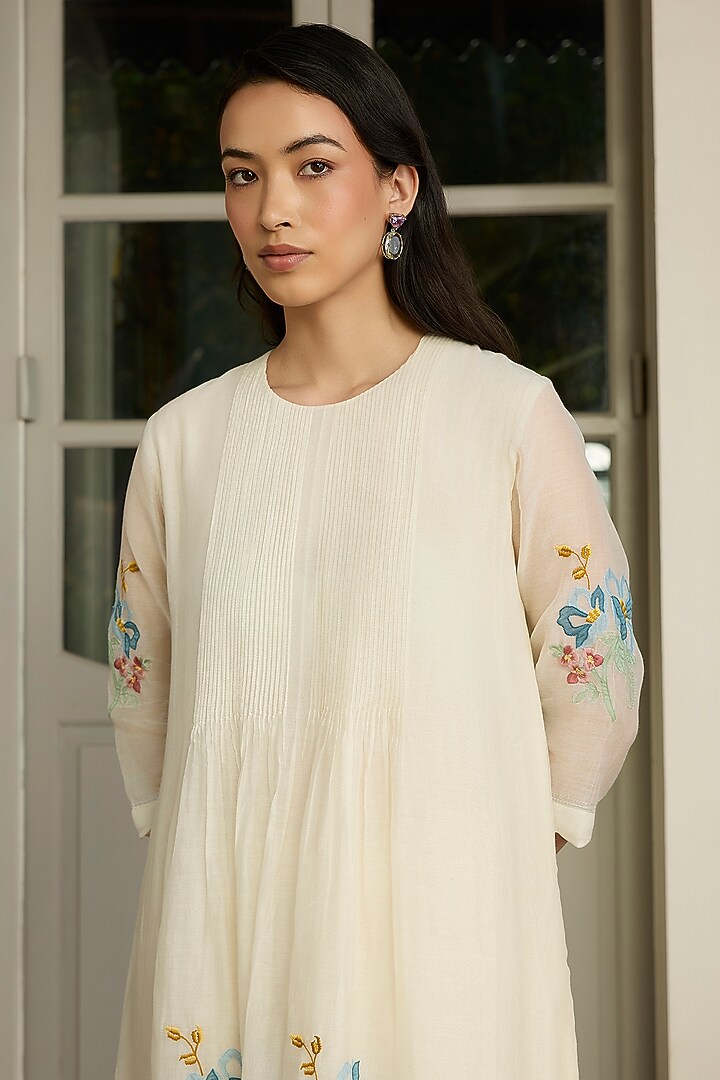 Ivory Muslin Cotton Floral Printed & Applique Embroidered Co-Ord Set by Vaayu at Pernia's Pop Up Shop