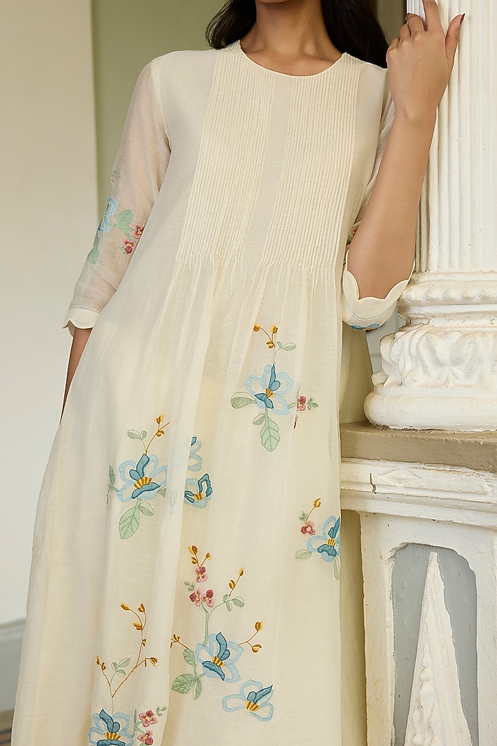 Ivory Muslin Cotton Applique Embroidered Co-ord Set by Vaayu at Pernia's Pop Up Shop