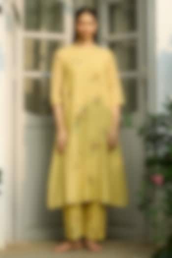Lemon Muslin Cotton Floral Printed & Embroidered Co-Ord Set by Vaayu at Pernia's Pop Up Shop