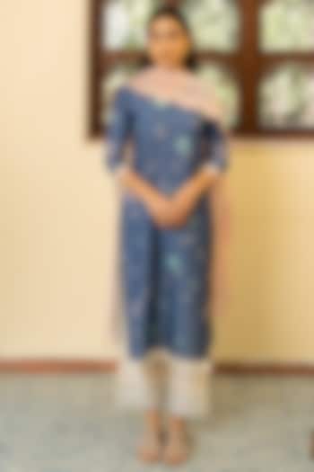 Prussian Blue Embroidered Kurta Set by Vaayu at Pernia's Pop Up Shop