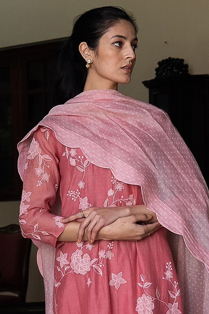Hibiscus Pink Muslin Cotton Kurta Set by Vaayu at Pernia's Pop Up Shop