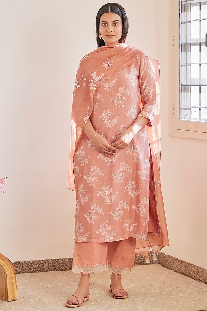 Hibiscus Pink Cotton Printed & Embroidered Kurta Set by Vaayu at Pernia's Pop Up Shop