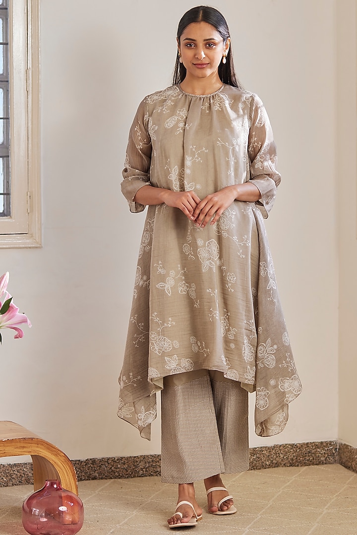 Sand Cotton Muslin Printed & Embroidered Co-Ord Set by Vaayu