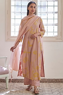 product-color-Blush Pink