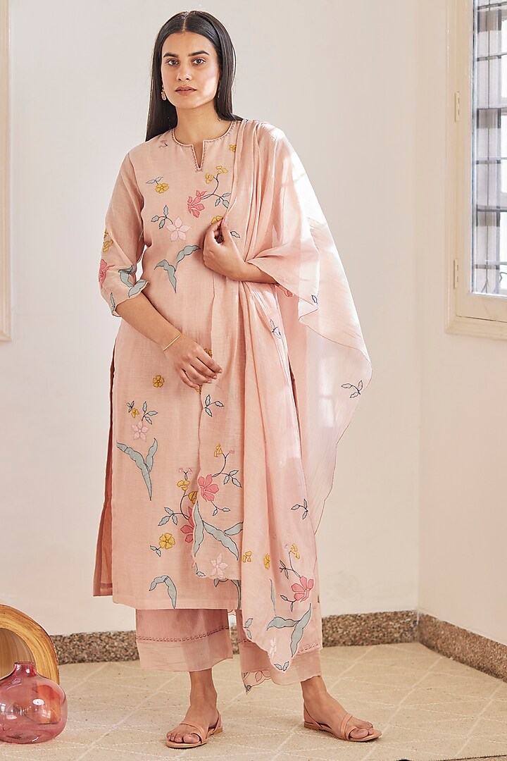 Blush Pink Cotton Muslin Embroidered Kurta Set by Vaayu