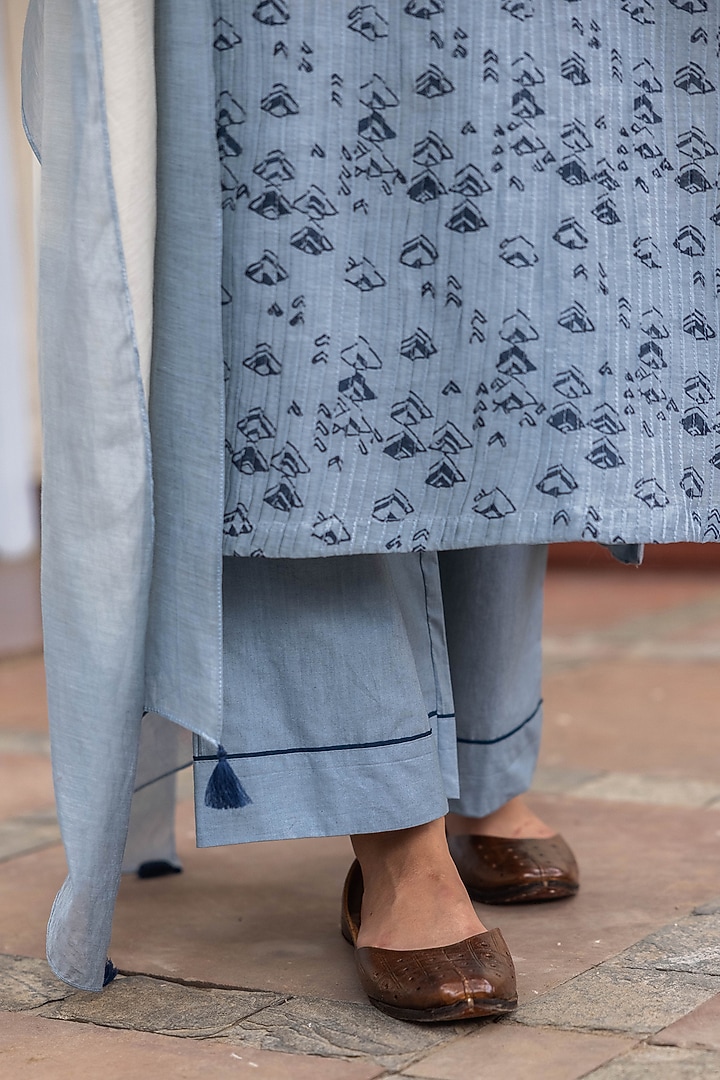 Powder Blue Muslin Cotton Geometric Printed Kurta Set by Vaayu at Pernia's Pop Up Shop
