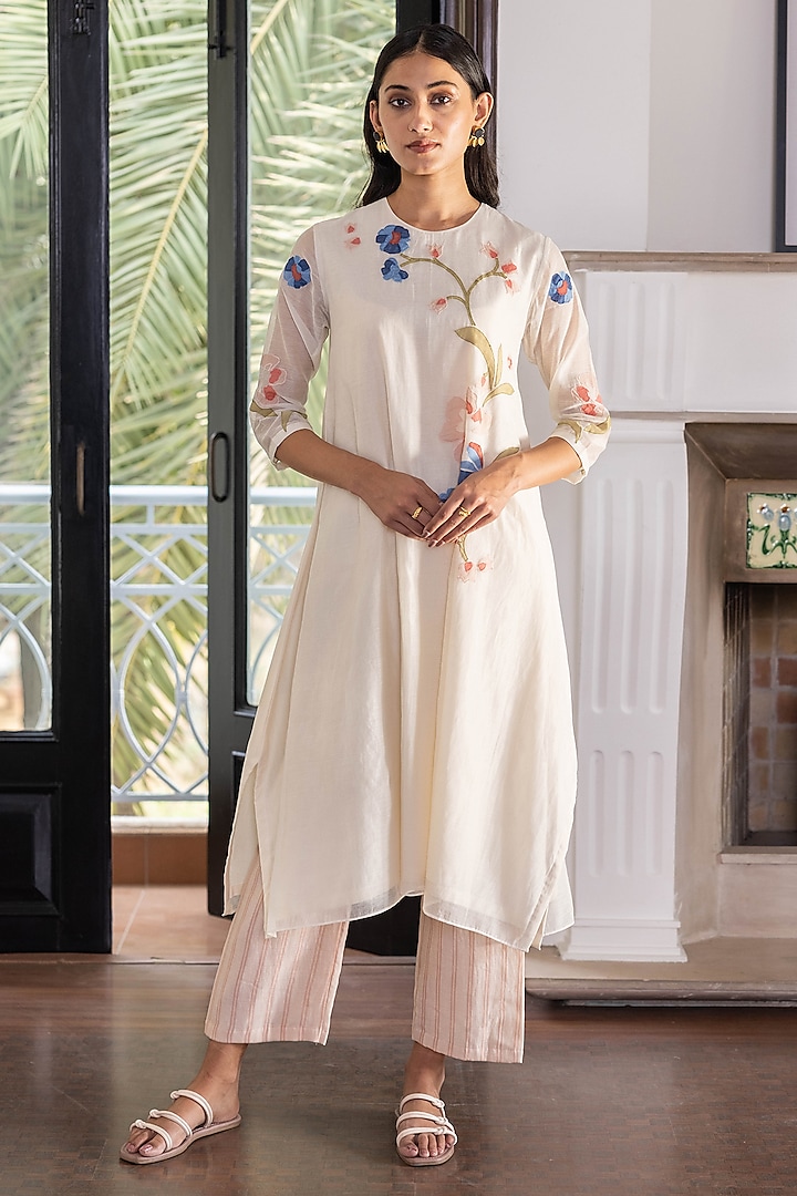 Pearl White Muslin Cotton Applique Co-Ord Set by Vaayu