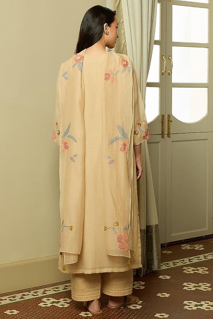 Sand-Colored Muslin Cotton Embroidered Kurta Set by Vaayu at Pernia's Pop Up Shop