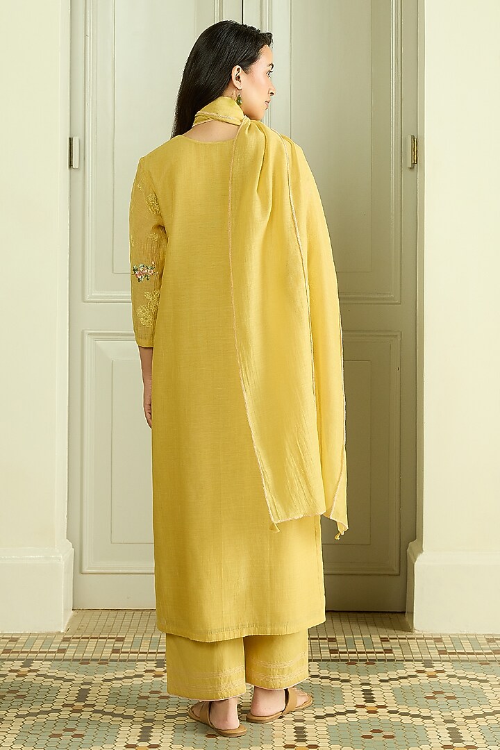 Lemon Muslin Cotton Embroidered Kurta Set by Vaayu at Pernia's Pop Up Shop