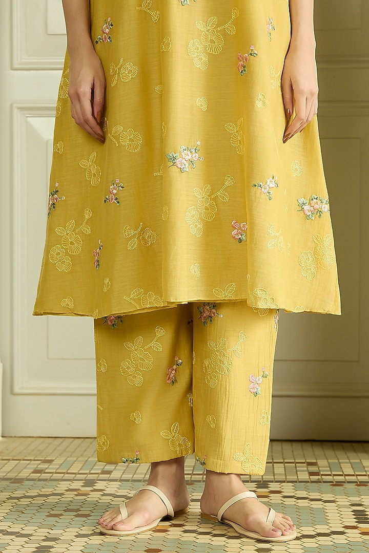 Lemon Muslin Cotton Embroidered Co-Ord Set by Vaayu at Pernia's Pop Up Shop