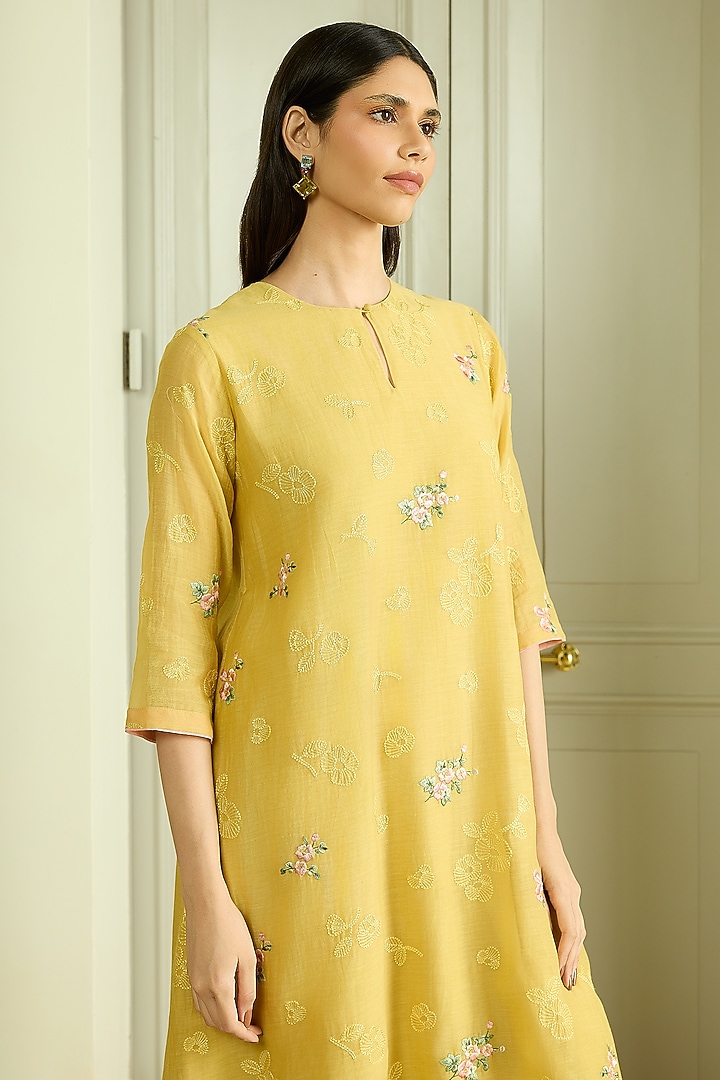 Lemon Muslin Cotton Embroidered Co-Ord Set by Vaayu at Pernia's Pop Up Shop