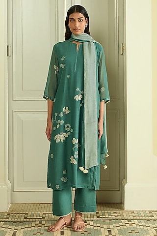 Emerald Muslin Cotton Embroidered Kurta Set by Vaayu