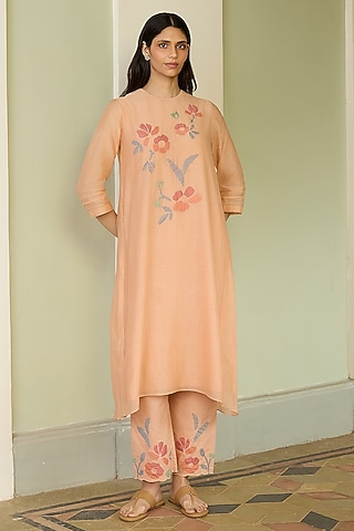 Peach Muslin Cotton Embroidered Co-Ord Set by Vaayu