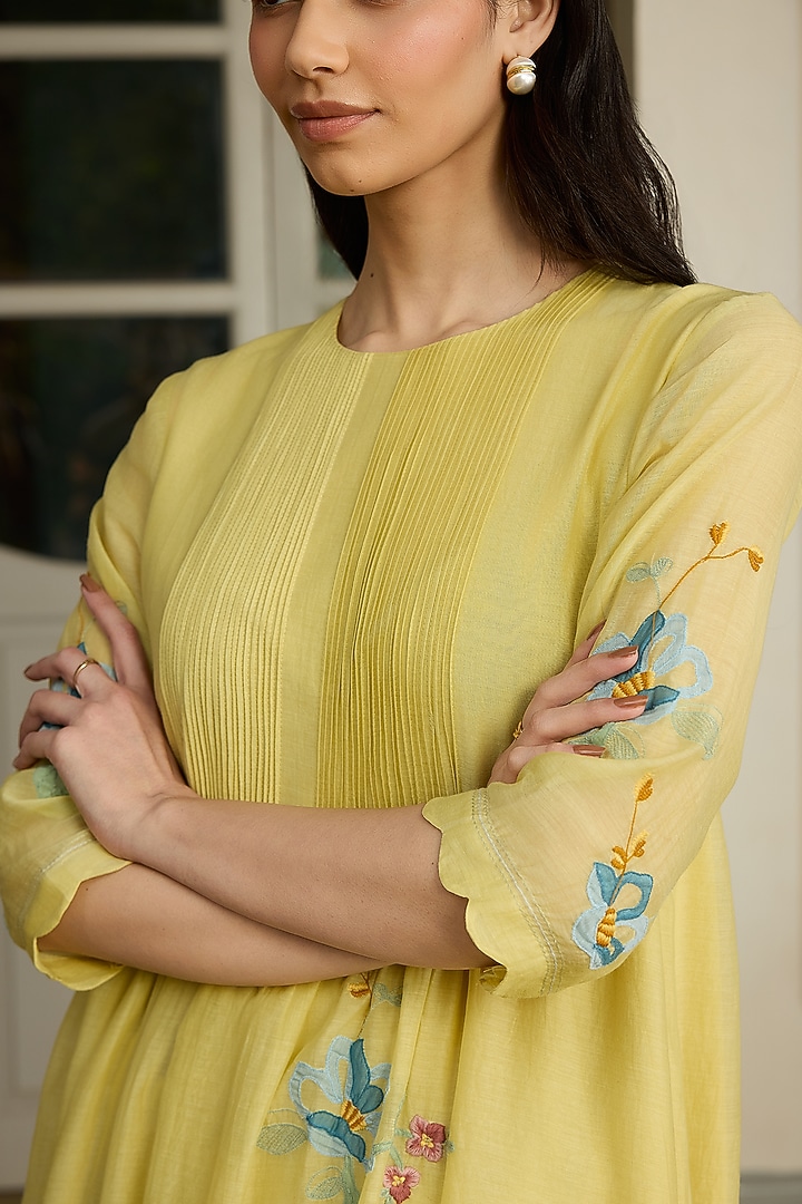Lemon Muslin Cotton Embroidered Co-Ord Set by Vaayu at Pernia's Pop Up Shop