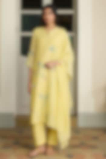 Lemon Muslin Cotton Embroidered Kurta Set by Vaayu at Pernia's Pop Up Shop