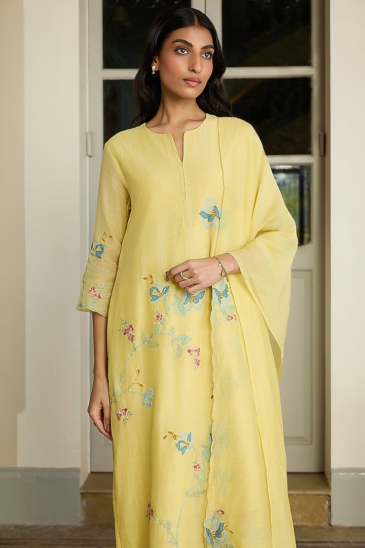 Lemon Muslin Cotton Embroidered Kurta Set by Vaayu at Pernia's Pop Up Shop