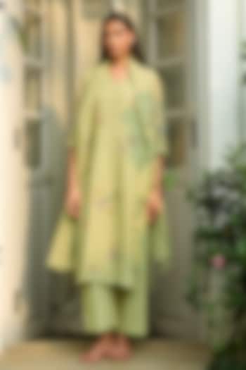 Lime Muslin Cotton Embroidered Kurta Set by Vaayu at Pernia's Pop Up Shop