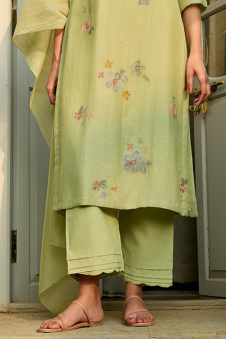 Lime Muslin Cotton Embroidered Kurta Set by Vaayu at Pernia's Pop Up Shop
