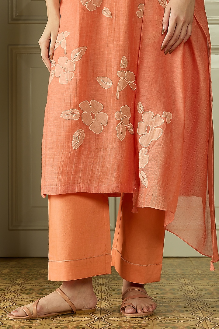 Tangerine Muslin Cotton Embroidered Kurta Set by Vaayu at Pernia's Pop Up Shop