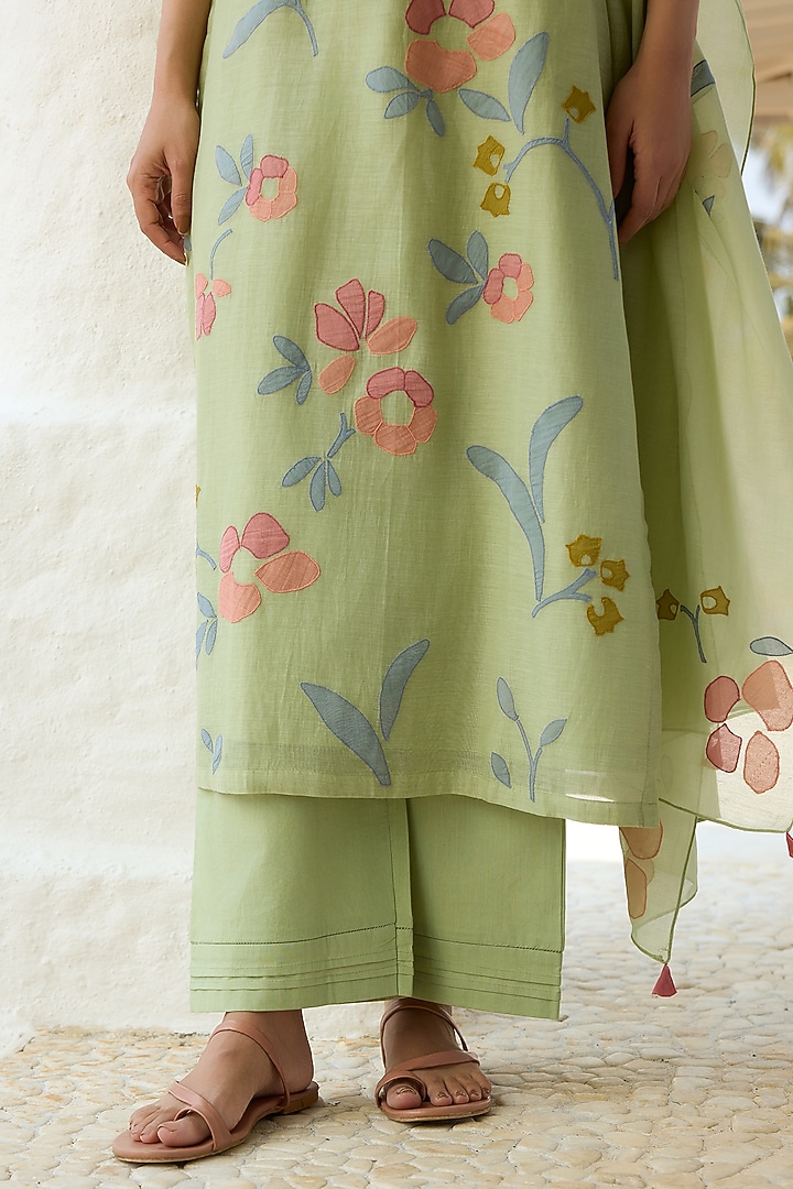 Lime Muslin Cotton Applique Embroidered Kurta Set by Vaayu at Pernia's Pop Up Shop