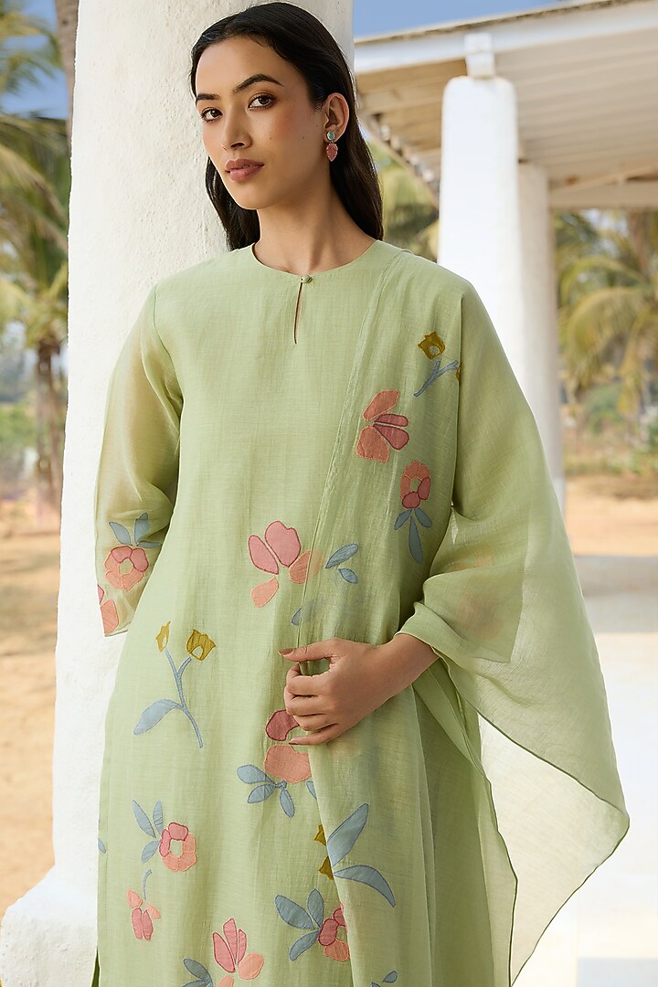 Lime Muslin Cotton Applique Embroidered Kurta Set by Vaayu at Pernia's Pop Up Shop