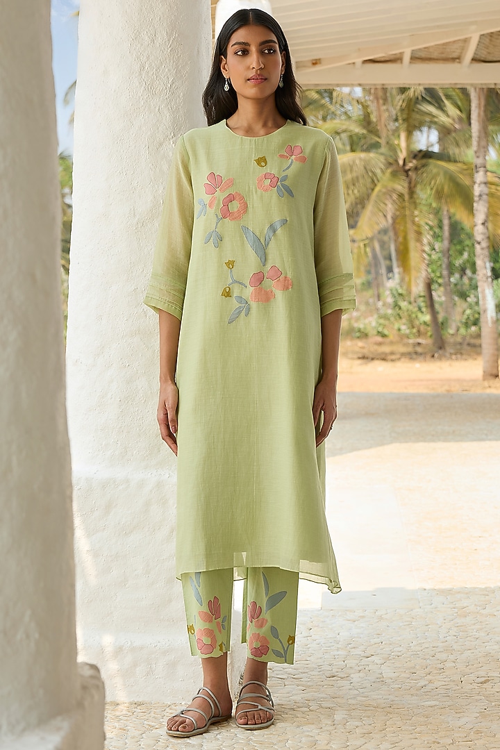 Lime Muslin Cotton Applique Embroidered Kurta Set by Vaayu at Pernia's Pop Up Shop