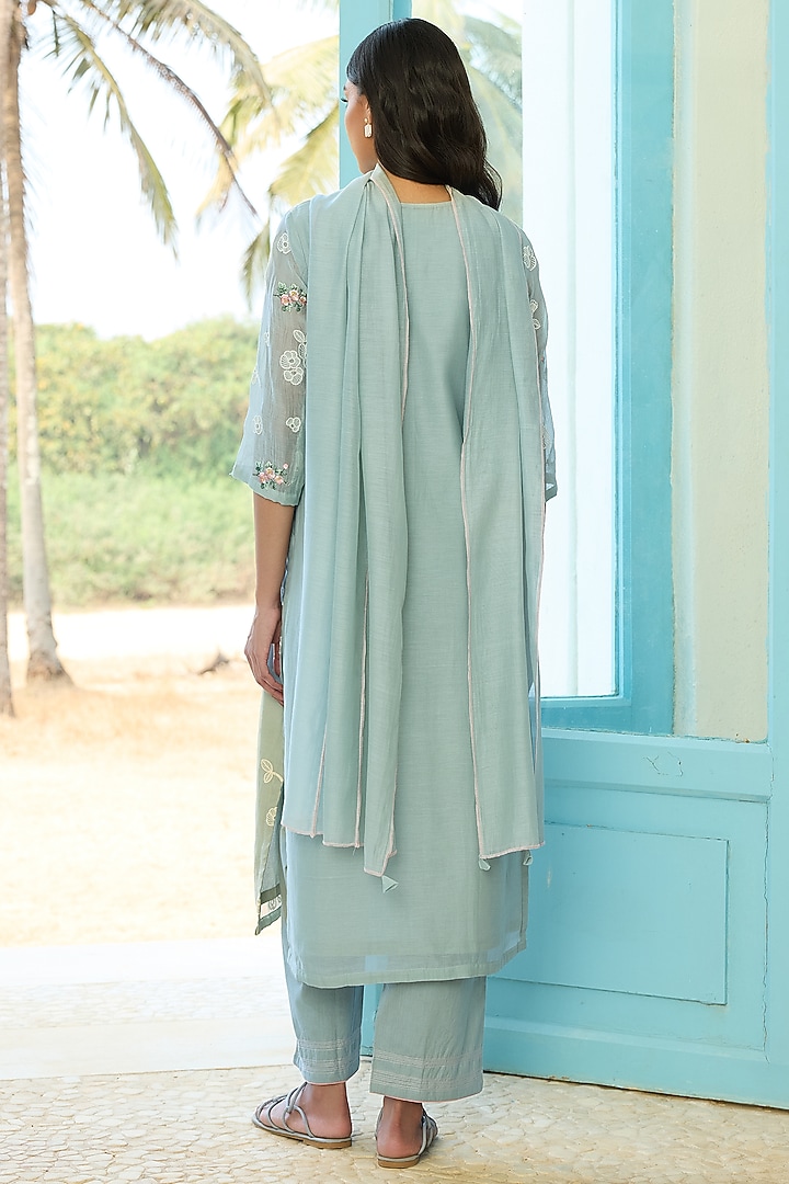Sky Blue Muslin Cotton Thread Embroidered Kurta Set by Vaayu at Pernia's Pop Up Shop